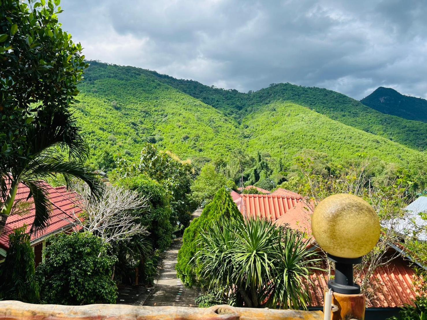 Suriyan Villa Erawan Kanchanaburi สุริยัน วิลล่า เอราวัณ กาญจนบุรี Tha Kradan Exterior foto